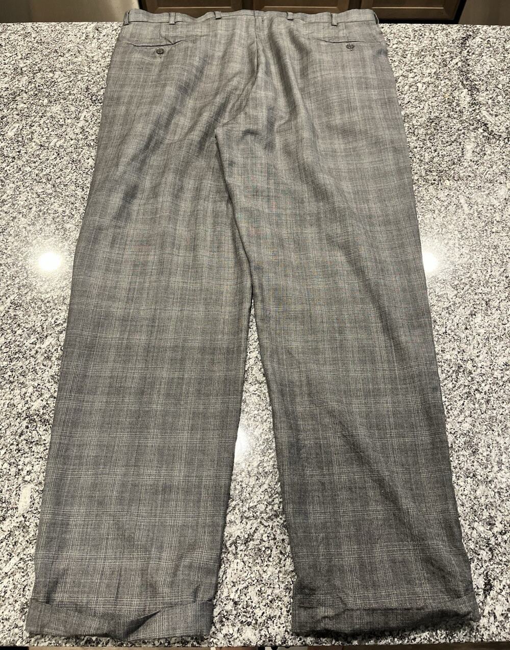 Hart Schaffner Marx Men’s Gray Plaid Wool Dress Pants Pleated Straight Leg 40WA2